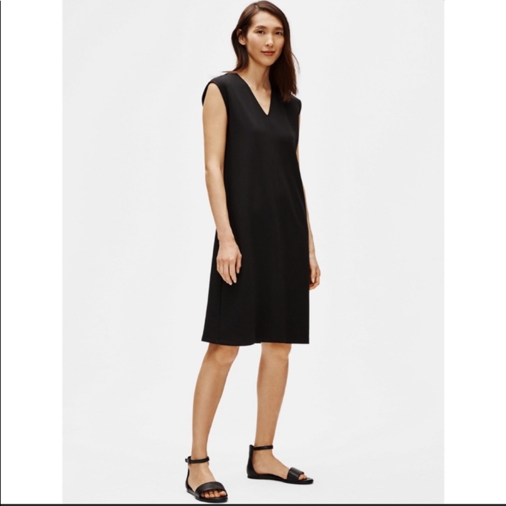 Eileen Fisher Cap-Sleeve V Neck Black Dress PS
